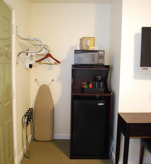 ２ダブルベッドのスタンダードルーム, Bella Capri Inn And Suites