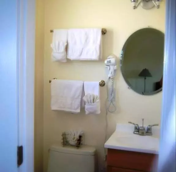 اتاق استاندارد با 2 تخت دوبل, Bella Capri Inn And Suites