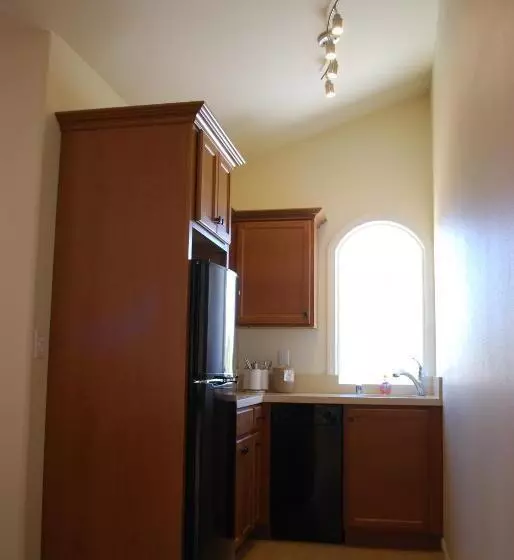 سوئیت 2 خوابه, Bella Capri Inn And Suites