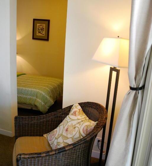 Mini Suite, Bella Capri Inn And Suites