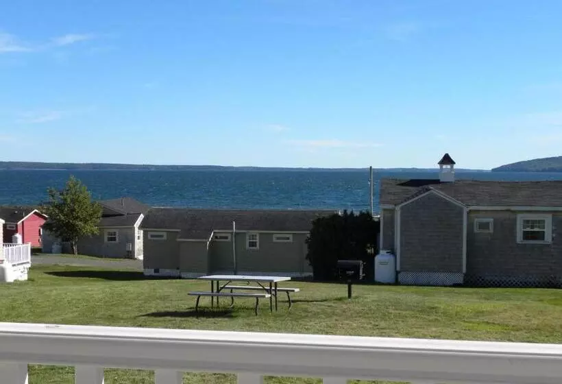 スーペリアキャビン, Colonial Gables Oceanfront Village