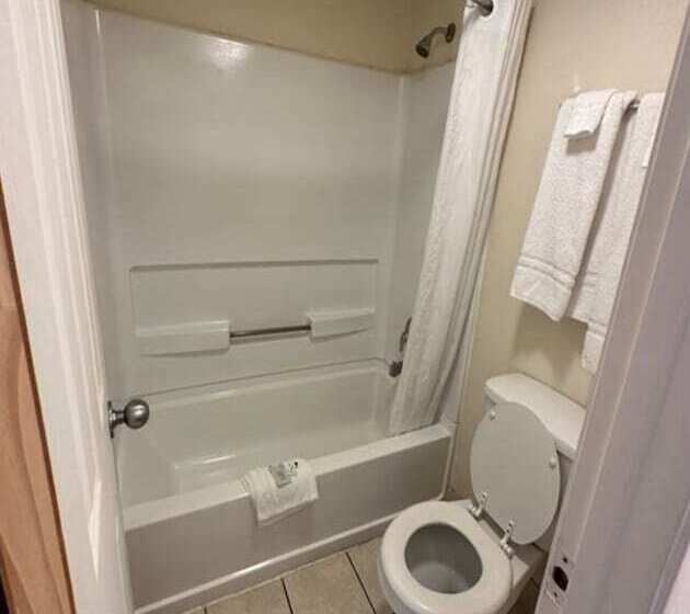 带大床的标准间, Oyo Hotel San Antonio Lackland AFB Seaworld Hwy 90 W