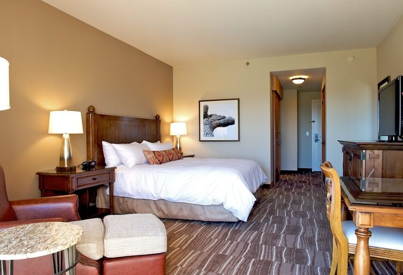 חדר סטנדרט עם מיטה זוגית ונוף למגרש גולף, Jw Marriott Tucson Starr Pass Resort