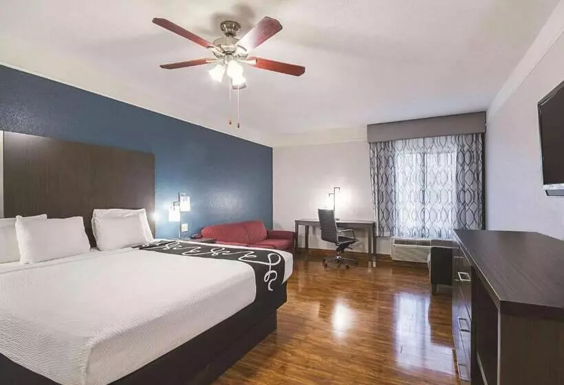 Standard-invahuone King-vuode, La Quinta Inn & Suite Kingwood Houston Iah Airport 53200