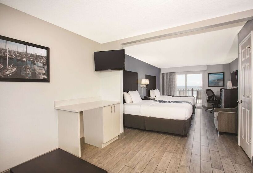סוויטה נוף לים, La Quinta By Wyndham Oceanfront Daytona Beach