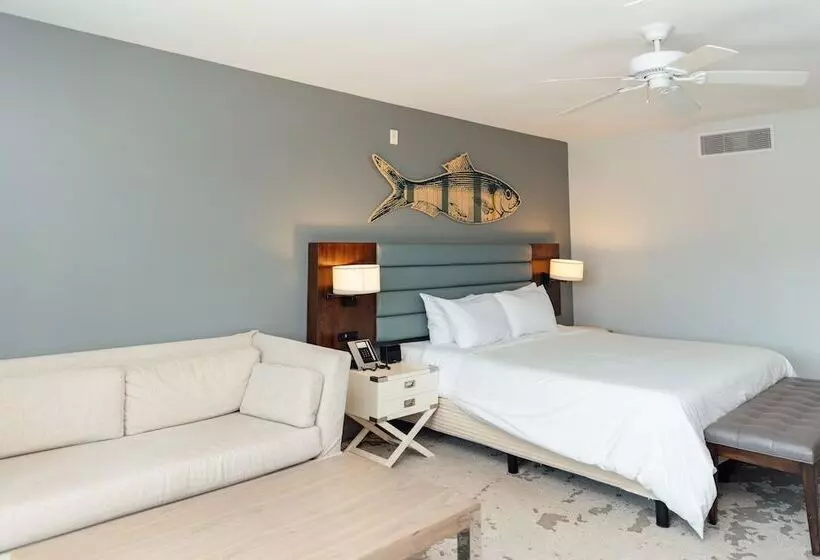 اتاق پریمیوم با چشمانداز دریاچه, Lakehouse Resort