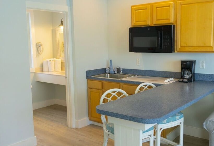 جناح غرفتين نوم, The Lighthouse Resort Inn & Suites