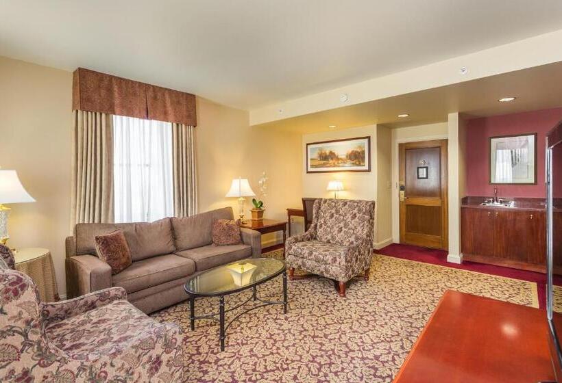 جناح ديلوكس, Marcus Whitman Hotel And Conference Center