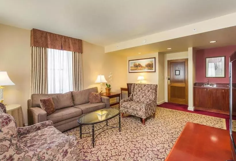 سوییت لوکس, Marcus Whitman Hotel And Conference Center