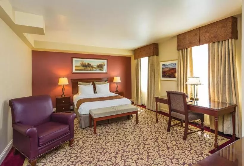 سوییت سوپریور, Marcus Whitman Hotel And Conference Center