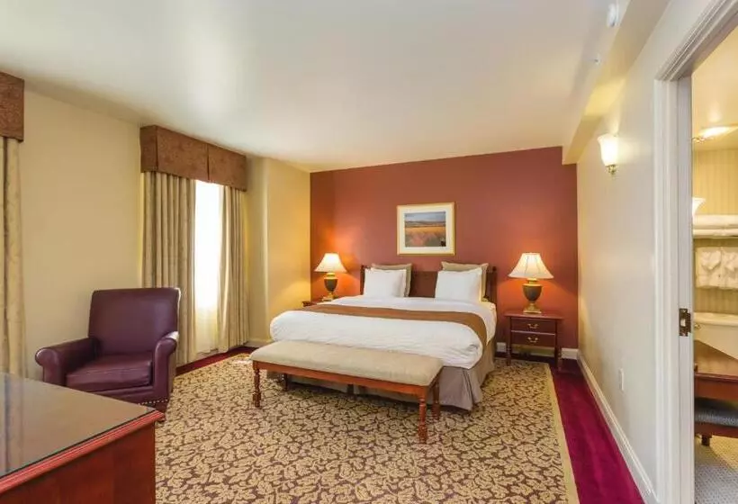 سوییت سوپریور, Marcus Whitman Hotel And Conference Center
