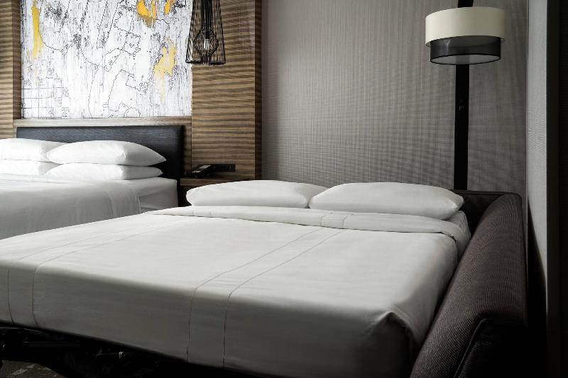 חדר סטנדרט עם מיטת קינג, Marriott Indianapolis North