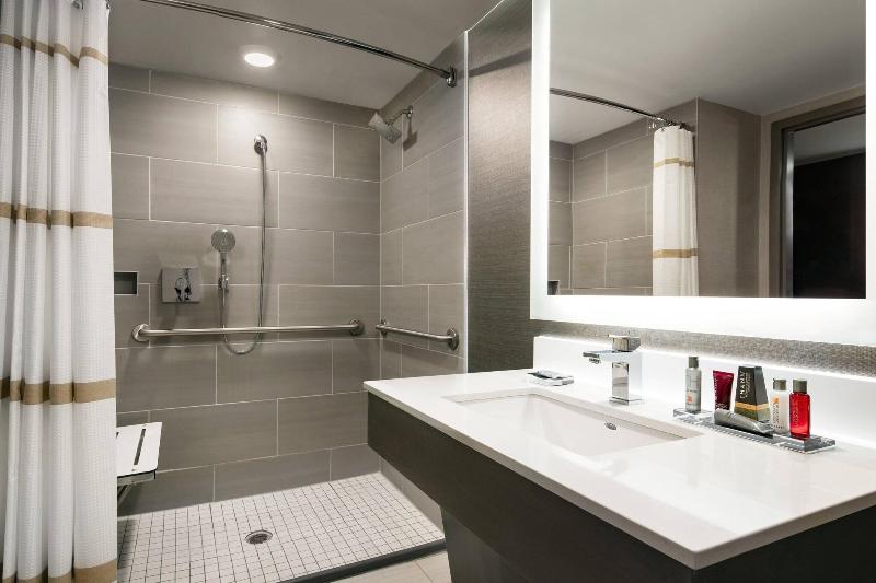 חדר סטנדרט עם מיטת קינג, Marriott Indianapolis North