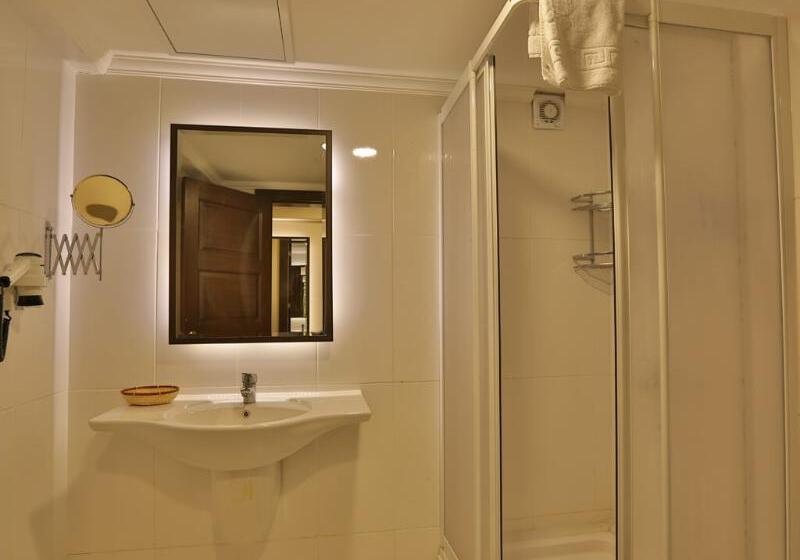 Standardzimmer Queensize Bett, Marriott Indianapolis North