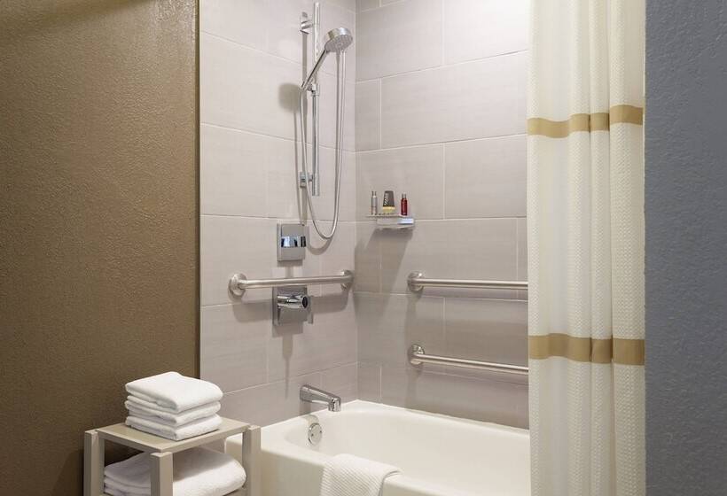 标准间带双人床, Marriott Savannah Riverfront