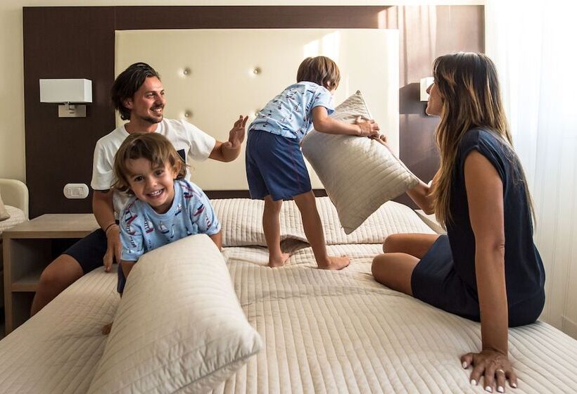 غرفة سوبيريور رباعية, Milano Helvetia