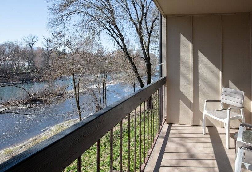 חדר סטנדרט מיטה זוגית, Riverside Inn