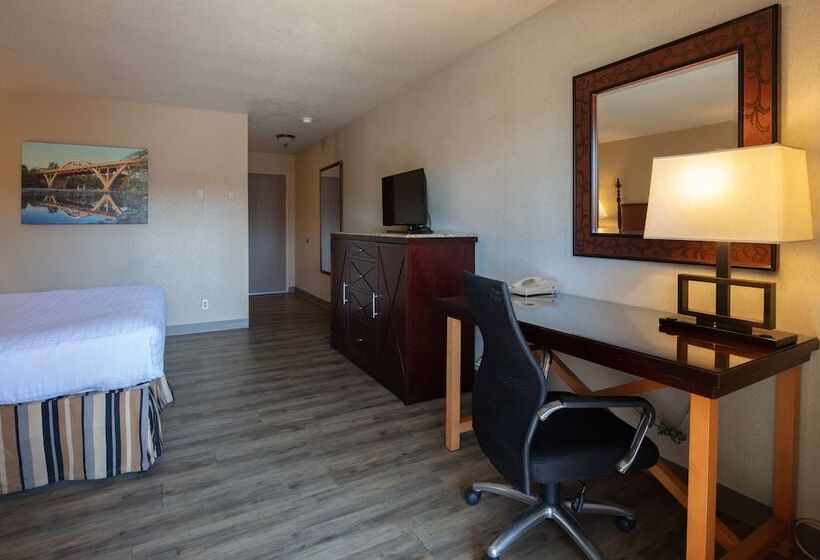 Номер Стандарт Двуспальная Кровать, Riverside Inn