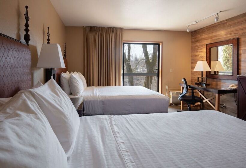 חדר דלוקס, Riverside Inn