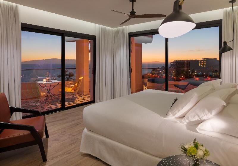 Номер Премиум, Riverside Inn