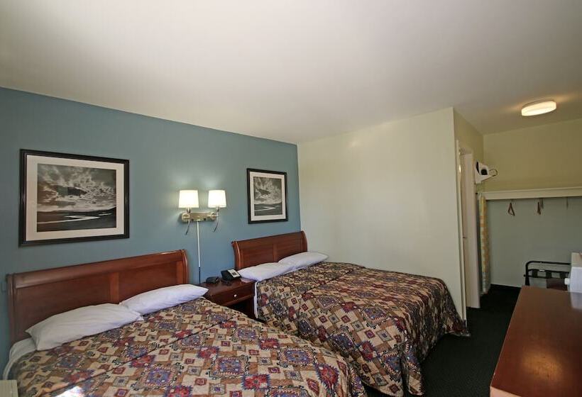 غرفه قياسيه سريرين مزدوجين, Royal Inn And Suites Charlotte Airport