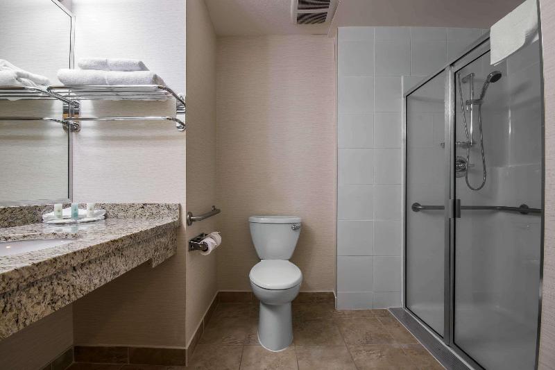 غرفة قياسية سرير كينج, St. Francis Inn   Saint Augustine