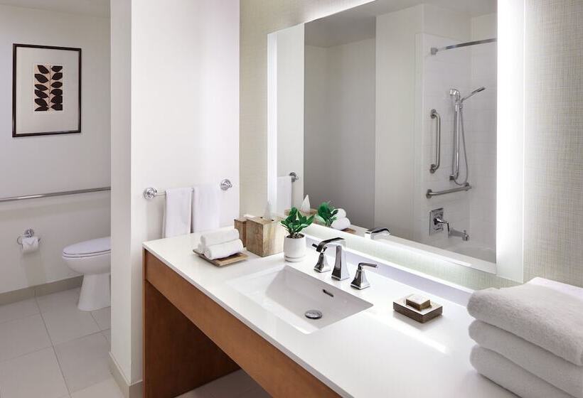 Номер Премиум, Ambrose