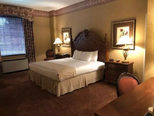 キングサイズベッドのスタンダードルーム, The Inn And Spa At East Wind