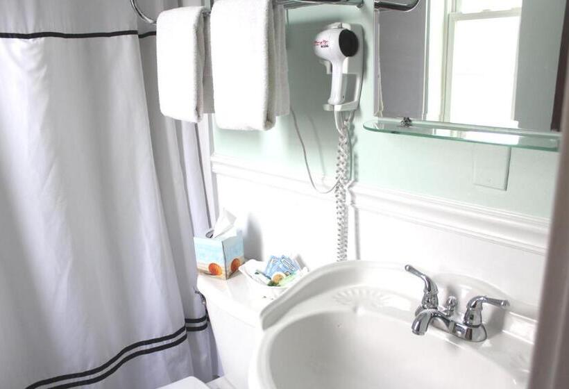 غرفة قياسية, The Inn On Third