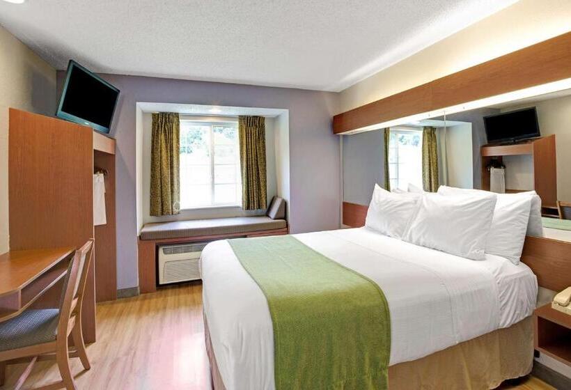 Студия Deluxe, Microtel Inn & Suites By Wyndham Cherokee