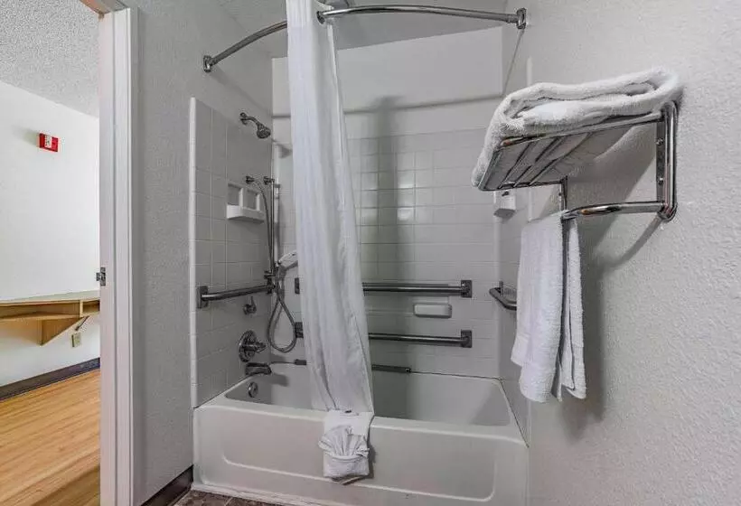 身障者適用スタンダードルーム, Motel 6 Charlotte, Nc   University