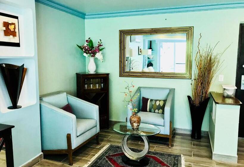 Sviitti Uima-allas, South Shore Villa Armonia Luxury Boutique
