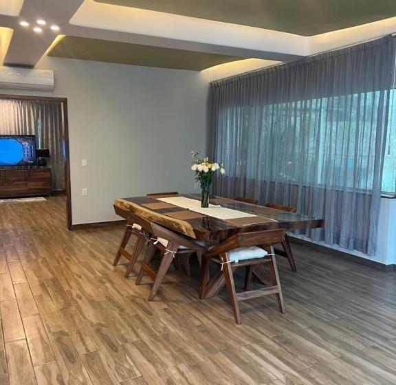 חדר משפחתי, South Shore Villa Armonia Luxury Boutique