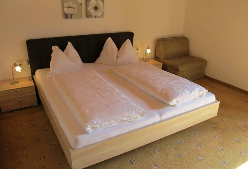 标准间带山景, Garni Weghueb