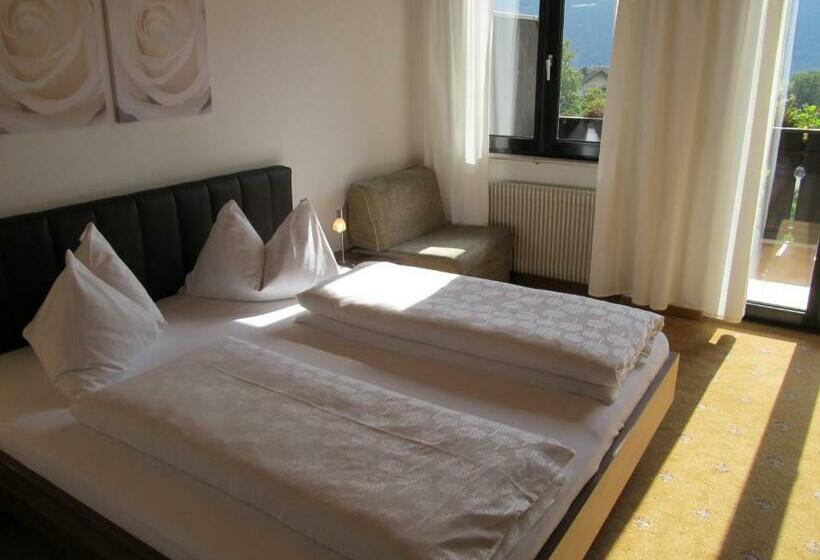 标准间带山景, Garni Weghueb