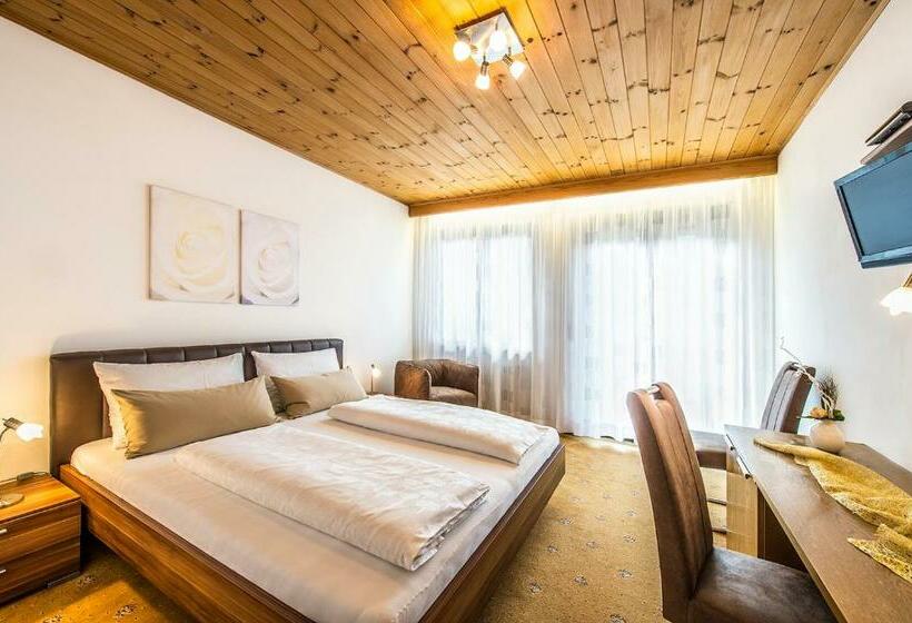 标准间带山景, Garni Weghueb