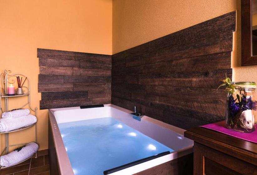 标准间带漩涡浴缸, Agriturismo Casale San Lorenzo