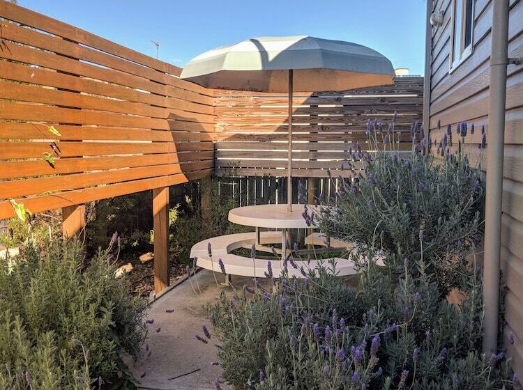 Хижина, Bega Village Motor Inn