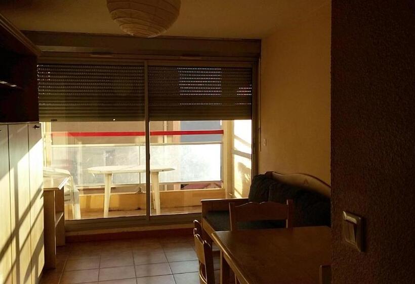 Студио Стандарт с Балконом, Résidence Maricel