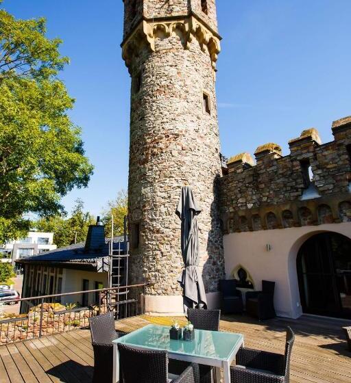 جناح, Burg & Gästehaus By Schwarzenstein