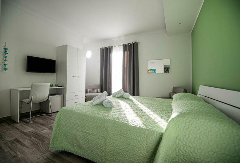 غرفة عائلية, L' Arcobaleno B&b