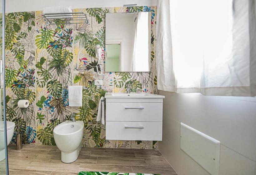 غرفة قياسية, L' Arcobaleno B&b