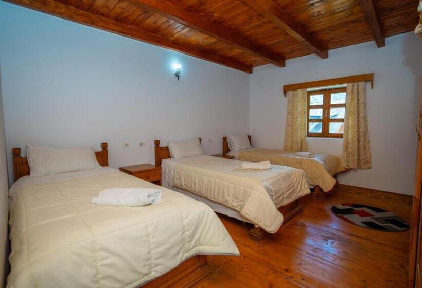 디럭스 트리플 룸, Bujtina Berishta Theth