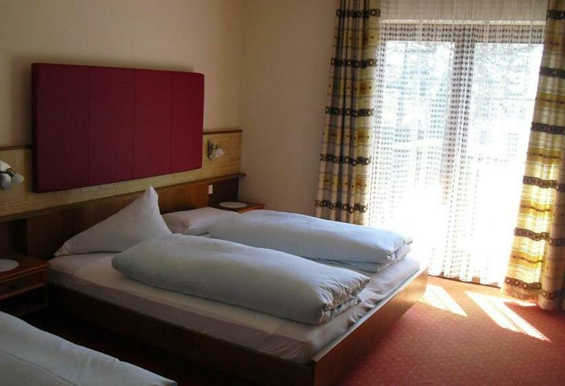 חדר סטנדרט לארבעה, Dependance Villnerhof