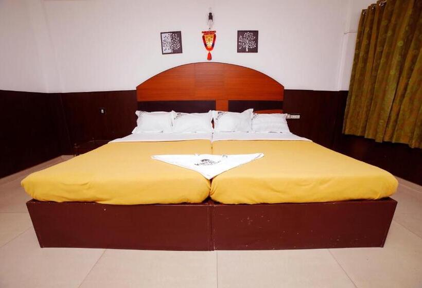 جناح ديلوكس, Kairali Tourist Home