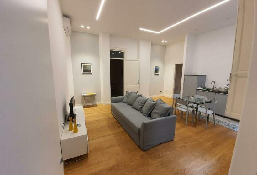 带1个卧室的带阳台的公寓, Palazzo Amazigh