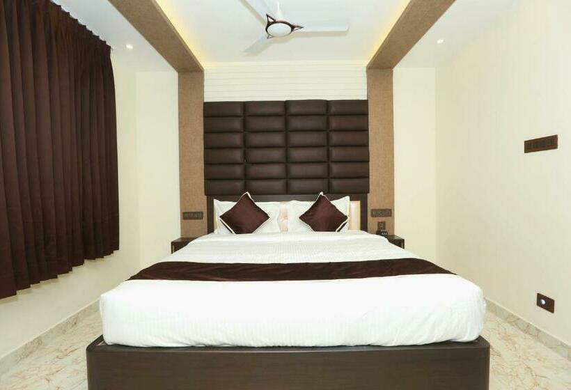 带大床的套房, Al Noor Palace Business Class