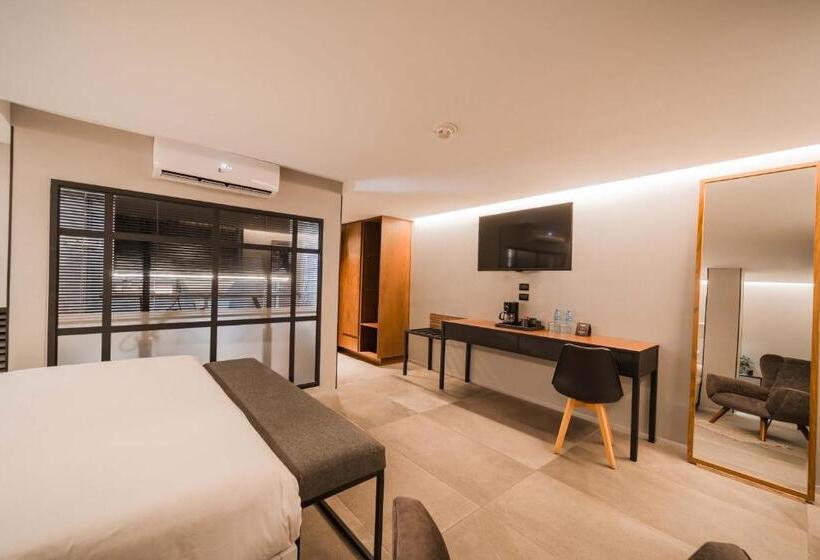 수피리어 스위트, Ontico Urban Design