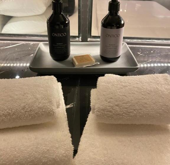 수피리어 스위트, Ontico Urban Design