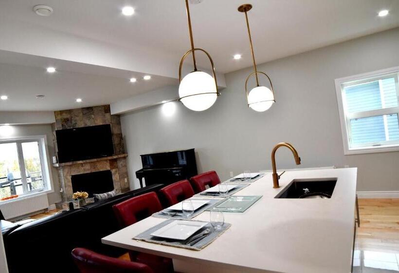 بنجلو قياسى 3 غرف نوم, Aurora Guest House